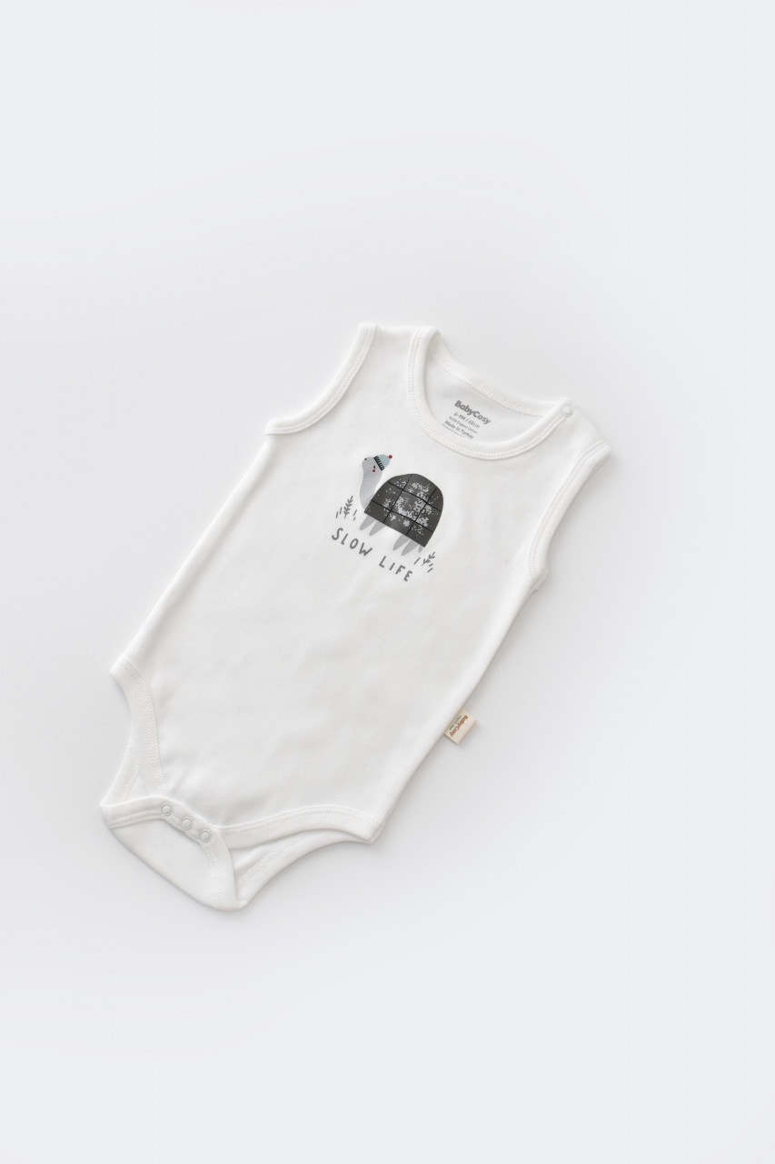 Set Broscuta cu salopeta si body din 80%bumbac organic si 20% poliester - Antracit, Baby Cosy (Marime: 3-6 Luni)