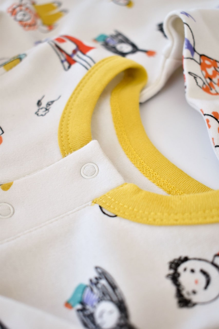 Set 2 salopetele cu maneca lunga si panataloni lungi BabyCosy, 100% bumbac organic, galben si mov, 12-18 Luni