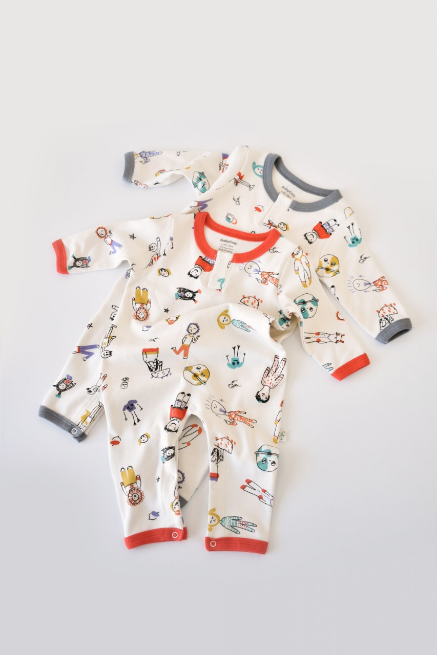 Set 2 salopetele cu maneca lunga si panataloni lungi BabyCosy, 100% bumbac organic, rosu si gri, 6-9 luni