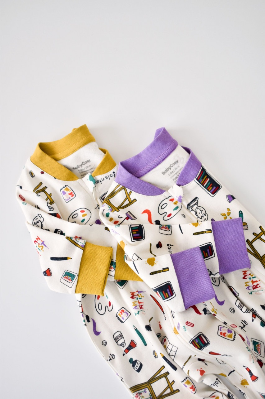 Set 2 salopetele cu maneca lunga si panataloni lungi cu fermoar BabyCosy, 100% bumbac organic, galben si mov, 18-24 Luni