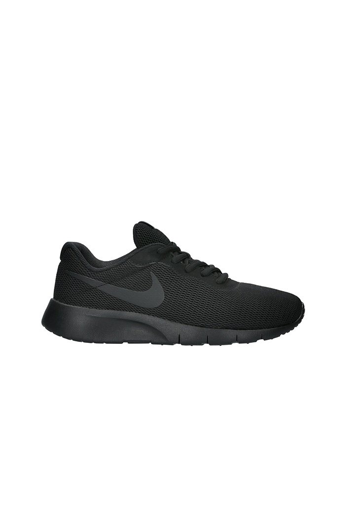 Nike on sale tanjun 35.5