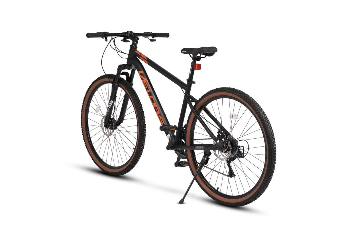 Bicicleta MTB de munte Velors Boost JSX29301, cadru cu cabluri integrate, suspensie fata, roata 29 inch, cauciuc profil MTB, frana disc fata/spate, 21 viteze, negru cu portocaliu