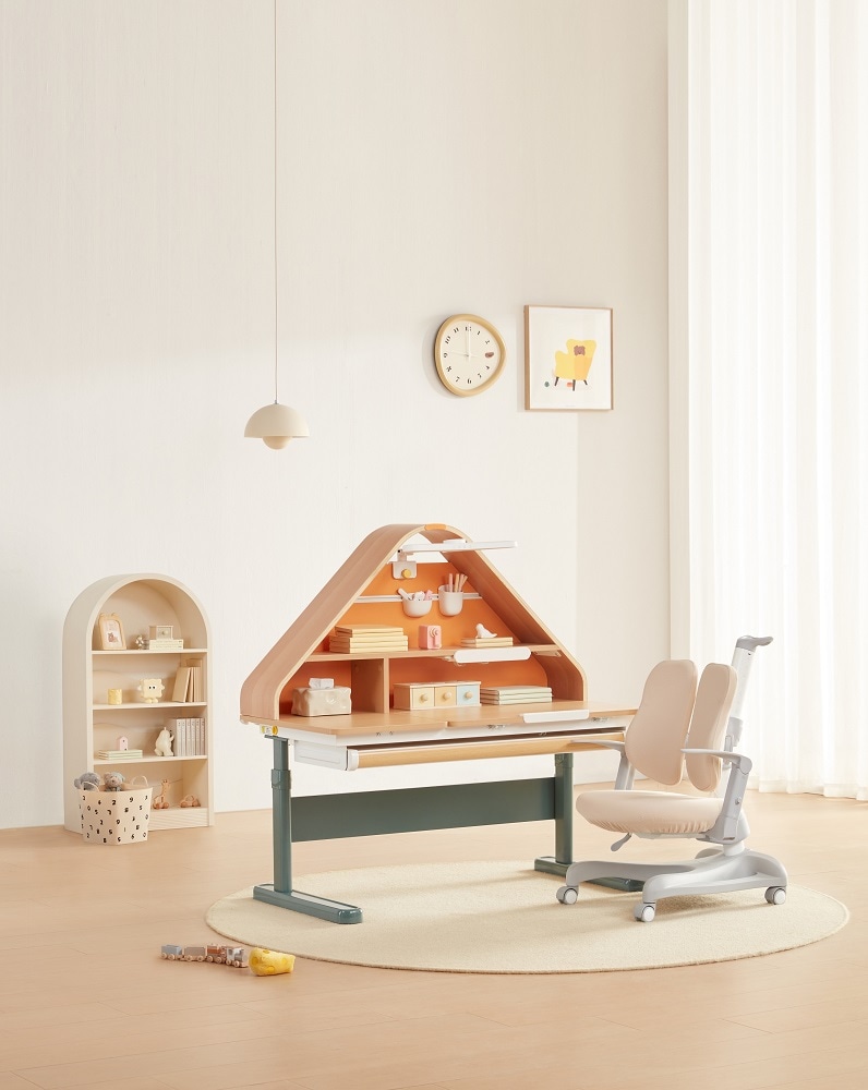 Birou reglabil ergonomic MarcoShop, pentru copii, model CASUTA, Lemn plop
