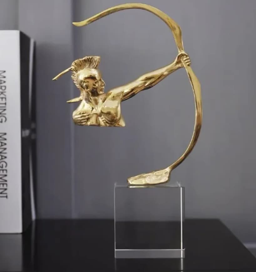 Statueta decorativa din metal, Ancient, 16x8x32cm, Auriu