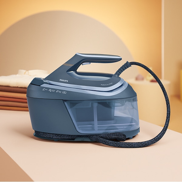 Statie de calcat PHILIPS Seria 6000 PSG6042/20, 2400W, 550g/min, 1.8l, talpa SteamGlide Advanced, albastru