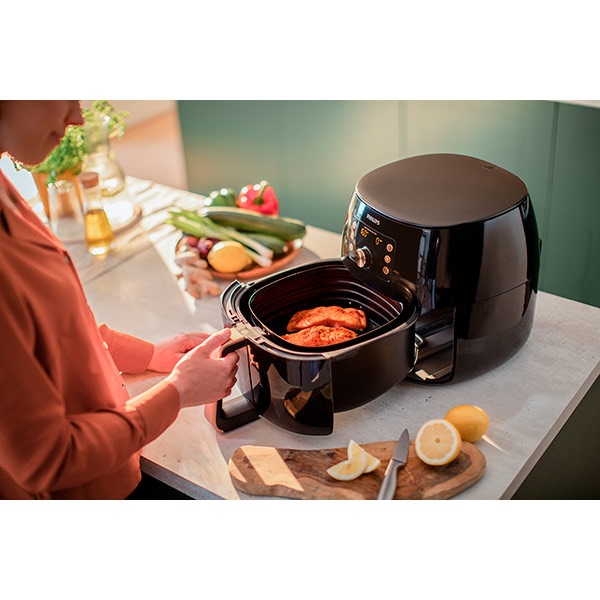 Friteuza cu aer cald PHILIPS Airfryer XXL Smart HD9867/90, 1.4kg, 7.3l, 2225W, negru-auriu