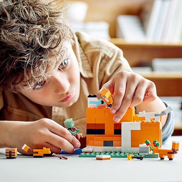LEGO Minecraft: Vizuina vulpilor 21178, 8 ani+, 193 piese