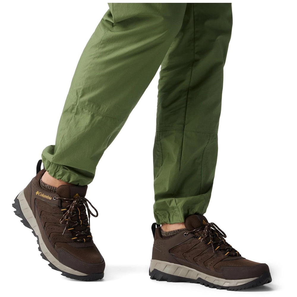 Ghete drumetie barbati COLUMBIA Strata Trail Low WP, marimea 44, maro