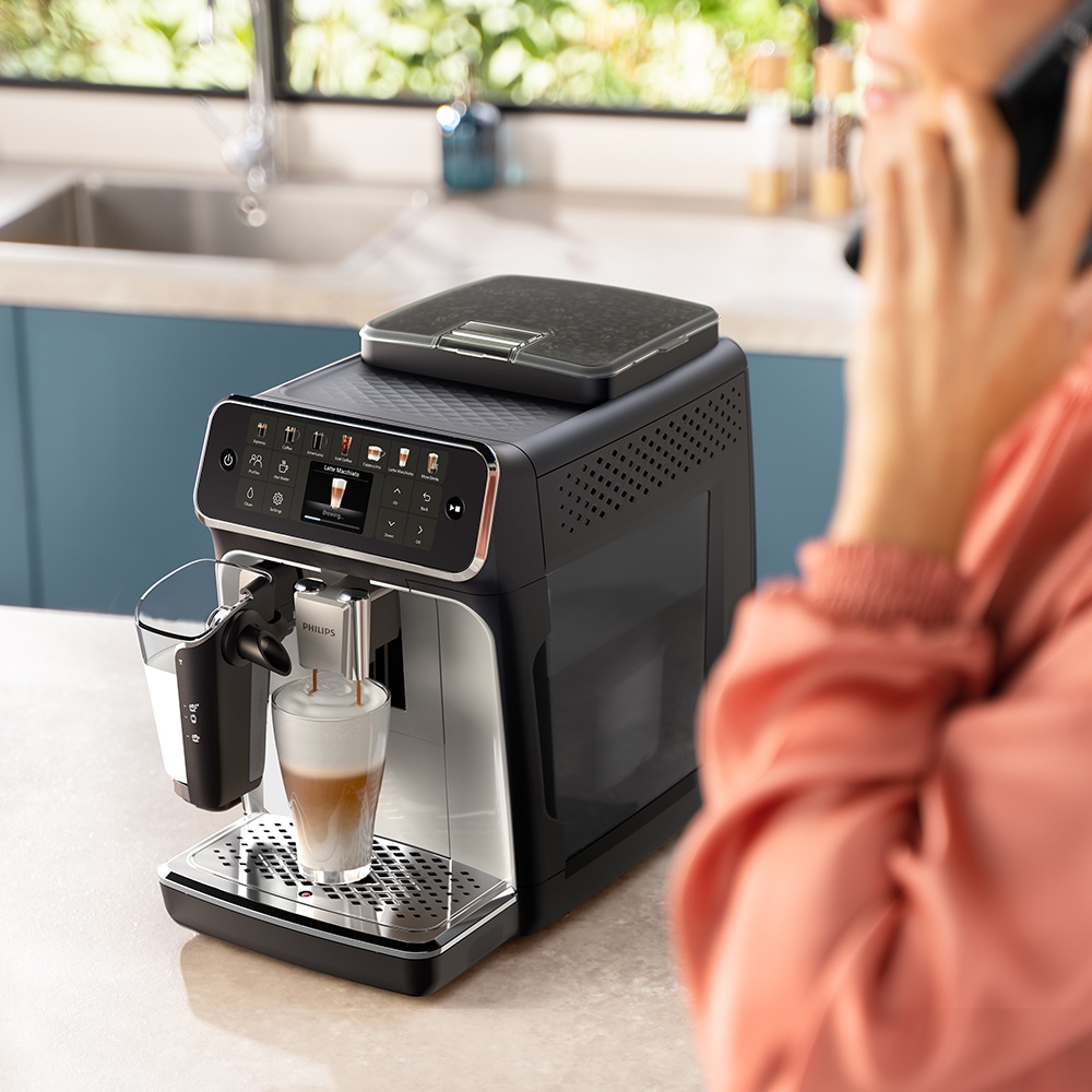 Espressor automat PHILIPS Seria 4400 EP4446/70, 1.8l, 1500W, 15 bar, argintiu-negru