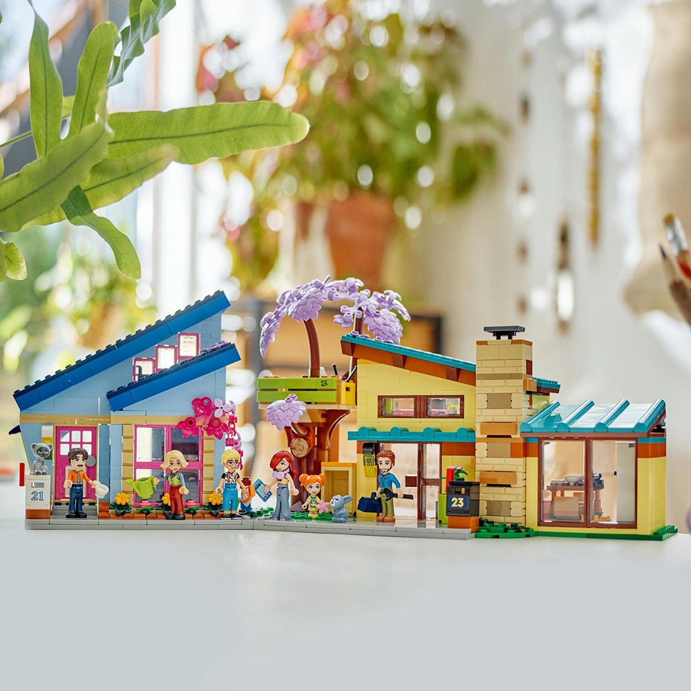 LEGO Friends: Casele familiale ale lui Olly si Paisley 42620, 7 ani+, 1126 piese
