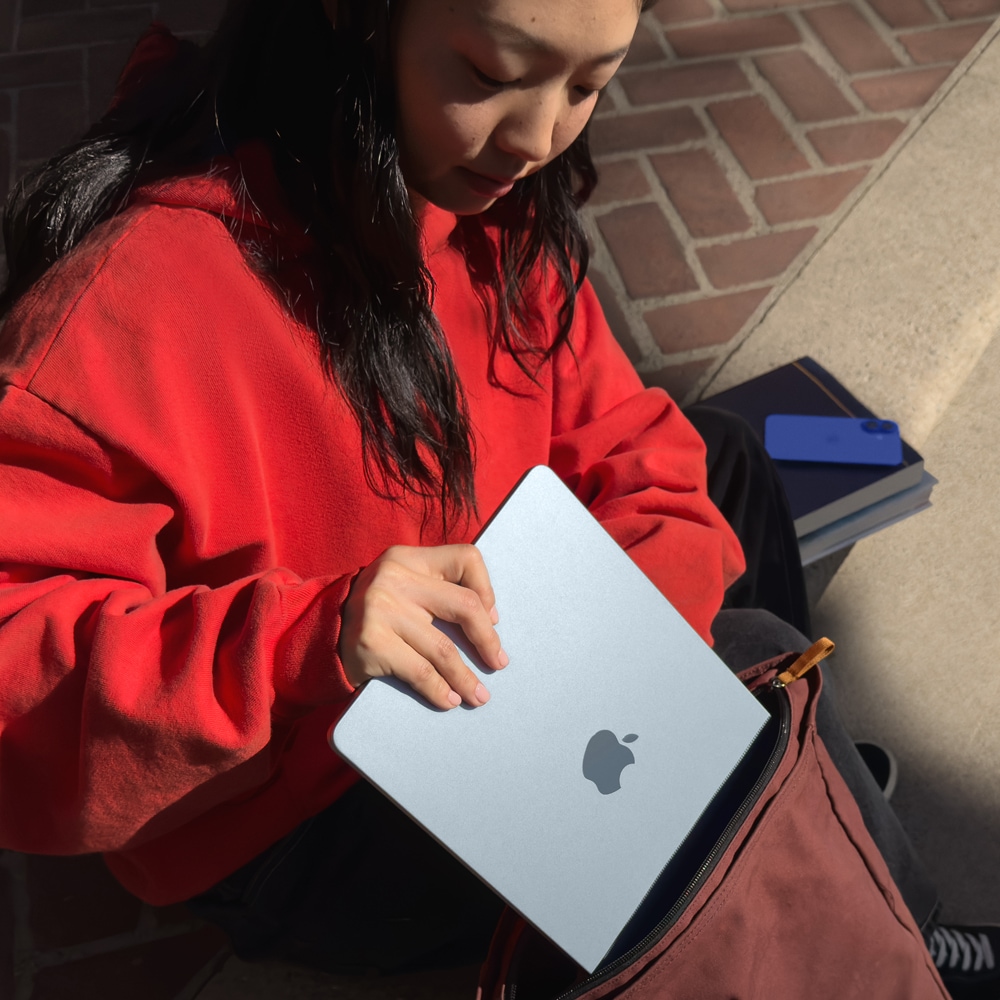 Laptop APPLE MacBook Air 13 mw123ro/a, Apple M4, 13.6" Retina Display, 16GB, SSD 256GB, 8-core GPU, macOS Sequoia, Midnight, Tastatura layout INT, Manual RO