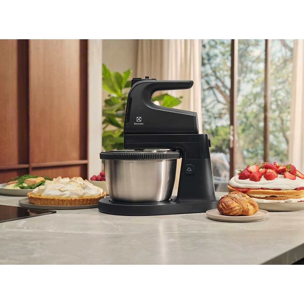 Mixer cu bol ELECTROLUX ESM4B, 3.5l, 500W, 5 trepte viteza, negru-argintiu