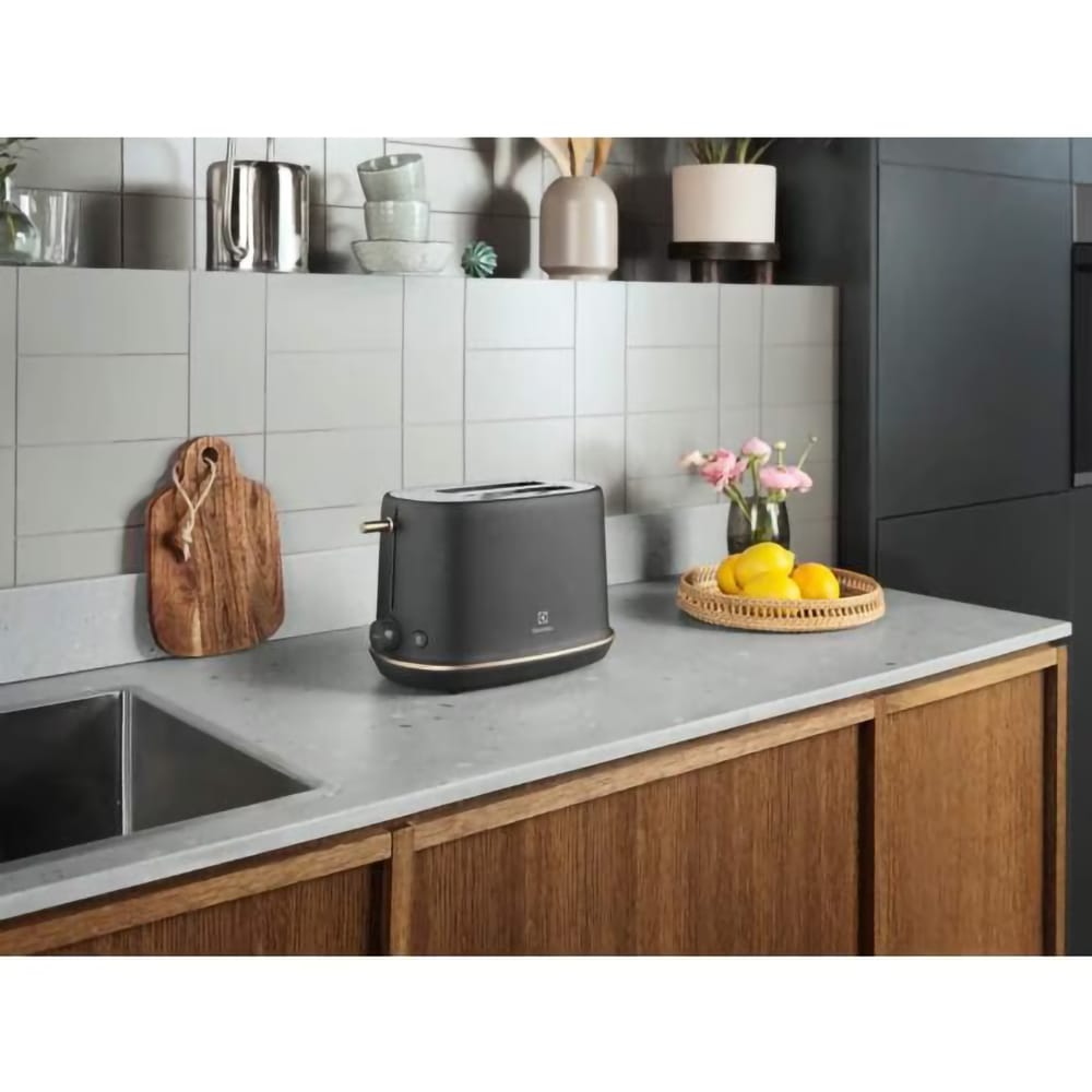 Prajitor de paine ELECTROLUX Explore 7 E7T1-6BP, 2 felii, 980W, negru perlat-auriu