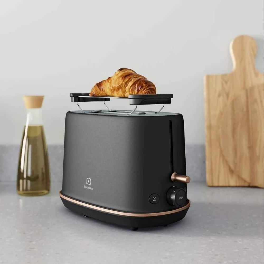 Prajitor de paine ELECTROLUX Explore 7 E7T1-6BP, 2 felii, 980W, negru perlat-auriu