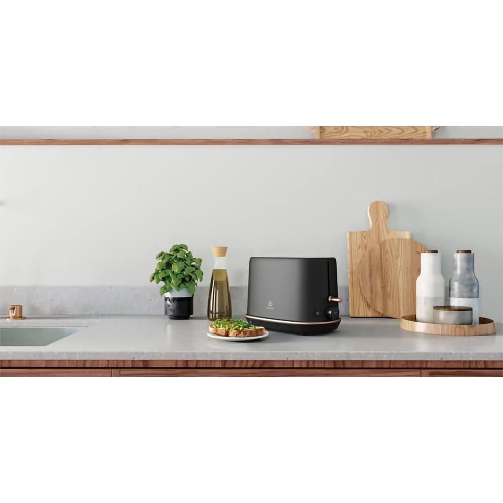 Prajitor de paine ELECTROLUX Explore 7 E7T1-6BP, 2 felii, 980W, negru perlat-auriu