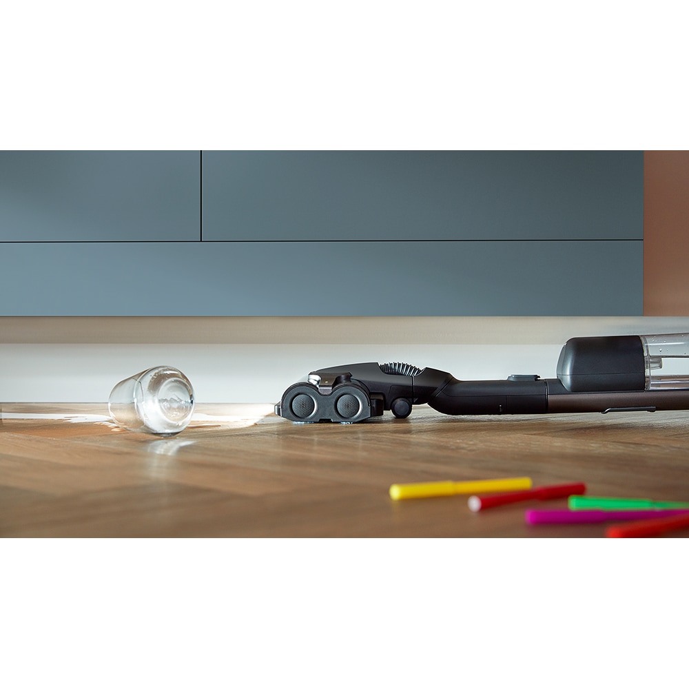 Aspirator vertical PHILIPS AquaTrio Seria 9000 XW9465/11, 0.84l, 25.2V, autonomie max 90 min, PowerCyclone Aqua, negru-alb