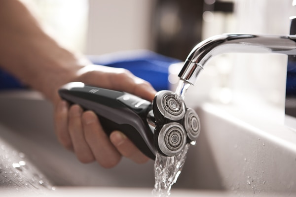 Aparat de ras PHILIPS Shaver S9031/12, acumulator, autonomie 50 min, SmartClick, negru