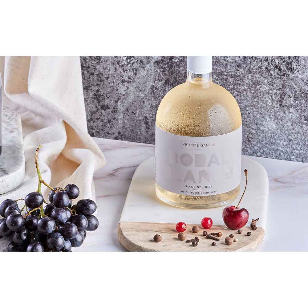 Vin alb sec Vicente Gandia Bobal Blanco, 0.75L