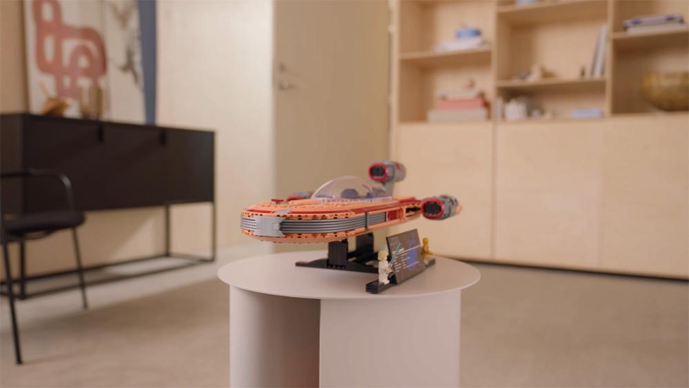 LEGO Star Wars: Landspeeder al lui Luke Skywalker 75341, 18 ani+
