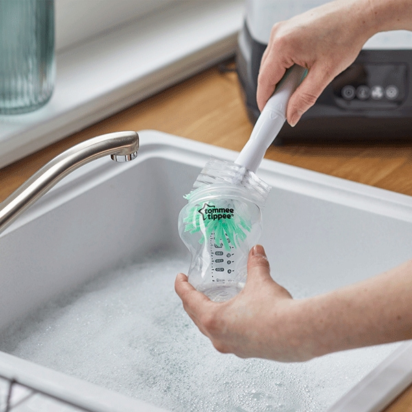 Set biberoane TOMMEE TIPPEE: 2 biberoane 260ml, flux lent, 0 luni+, alb-transparent 