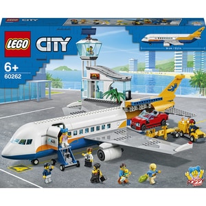 LEGO City: Avion de pasageri 60262, 6 ani+, 669 piese