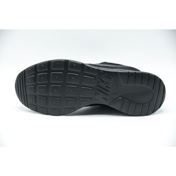 Nike clearance tanjun 43