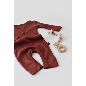 Salopeta cu maneca lunga si panataloni lungi din bumbac organic si modal - Caramiziu (Marime: 9-12 luni)