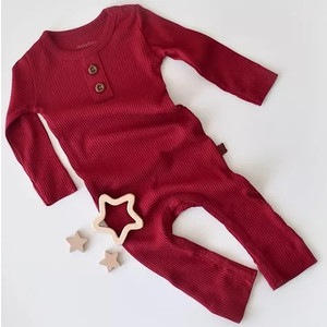 Salopeta cu maneca lunga si panataloni lungi din bumbac organic si modal - Rosu (Marime: 6-9 luni)