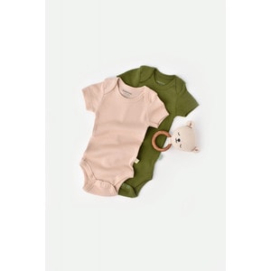 Set 2 body-uri bebe unisex, bumbac organic si modal, verde/roz pudra