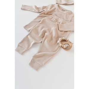 Set 3 piese: bluzita cu maneca lunga, panataloni lungi si caciulita Baby Cosy, bumbac organic si modal