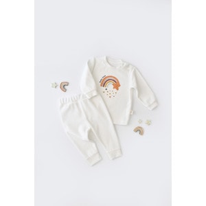 Set Curcubeu cu bluzita cu maneca lunga si panataloni lungi Baby Cosy, 80% bumbac organic si 20% poliester