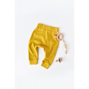 Pantaloni bebe Unisex din bumbac organic, galben, 18-24 luni