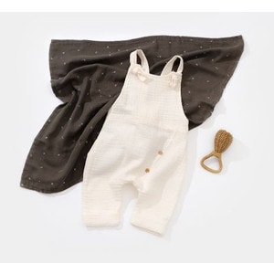Salopeta de vara cu pantaloni lungi din muselina BabyCosy, 100% bumbac, crem, 9-12 luni