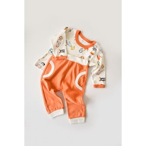 Set bluzita cu maneca lunga si pantaloni lungi BabyCosy, 100% bumbac organic, portocaliu, 12-18 luni