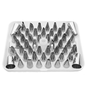 Set cofetarie/patiserie pentru decorare prajituri, torturi, Quasar & Co., 55 piese, metal