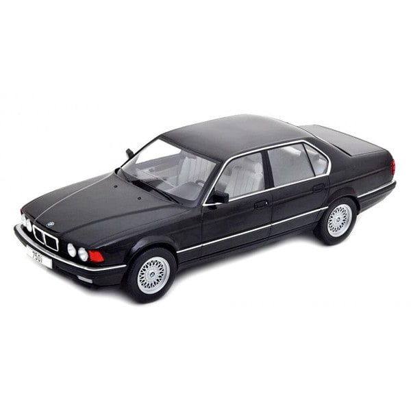 1:18 BMW 750I E32 - 1992 - Black