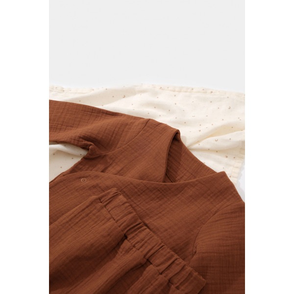 Set bluzita petrecuta si pantaloni lungi din muselina BabyCosy, 100% bumbac organic, caramiziu, 12-18 luni
