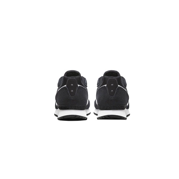 Nike runner best sale suede