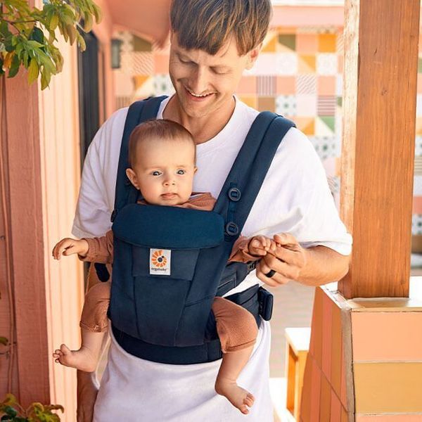Ergobaby omni midnight sales blue