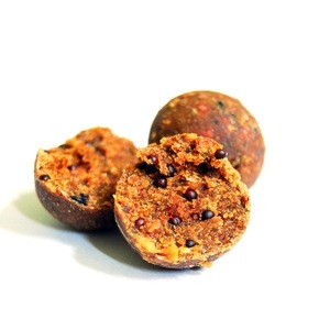 Select Baits boilies Hot Fish + Monster Crab & Black Pepper Oil