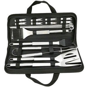 Set 20 ustensile gratar Quasar & Co., geanta depozitare, otel inoxidabil, 35 cm, argintiu