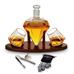Set Decantor Diamant Deluxe, Mindblower, 2 pahare din sticla si suport din lemn, accesorii incluse: palnie, cleste, 9 cuburi din roca pentru whiskey,