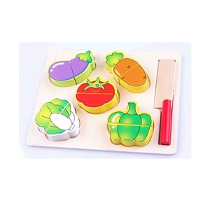 Set 6 piese puzzle incastru cu 5 Legume de taiat, din lemn