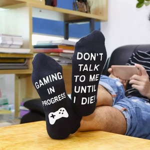 Sosete amuzante, Planet Fun, pentru gameri, Don't talk to me until I die