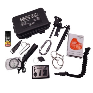 Kit supravietuire IdeallStore, On Point, 13 elemente multifunctionale, negru