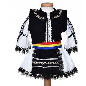 Costum traditional din zona Ardealului pentru fete, 3 ani, 98 cm