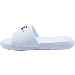 Slapi barbati Nike Victori One, Alb, 38.5