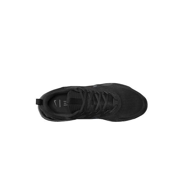 All black nike runners store