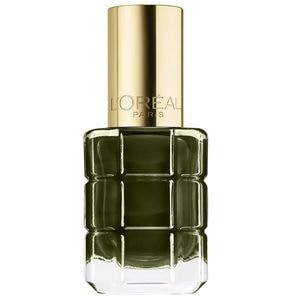 Lac de unghii L'Oreal Paris Color Riche Vernis a L'Huile cu microuleiuri pretioase, Vert Absinthe Nr 666, 13,5 ml