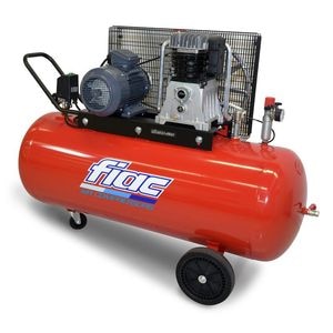 Compresor cu piston, profesional FIAC, tip AB300/808TC, alimentare 380V, rezervor 270l, debit 800l/min, 15 bar, ungere cu ulei